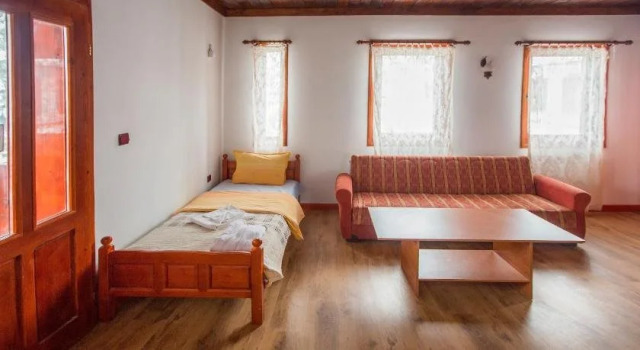 Shtastlivcite Family Hotel, Book Hotel Hoteller i Stara Zagora med pool, Swimmingpool