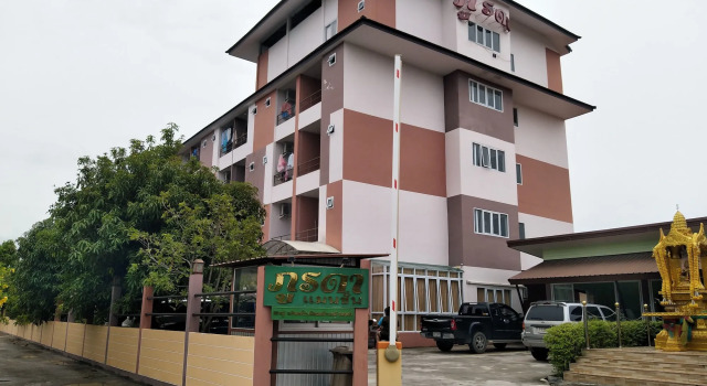 Purada Mansion Bangsaen, Забронировать Отель Недорогие отели Бангсэн, недорого