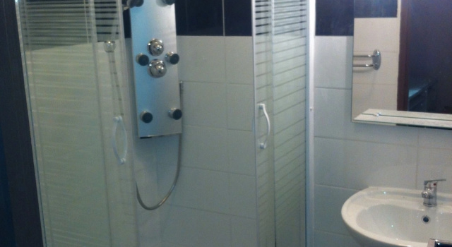 Standard Twin room Logis Hôtel Saint Jacques