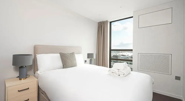 Stylish Three-bedroom Apartment in Poplar, Varaa Huoneisto Asunnot kohteessa Merseyside, Huoneisto