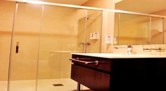 Двухместный номер Standard с балконом 6 Bis HOTEL