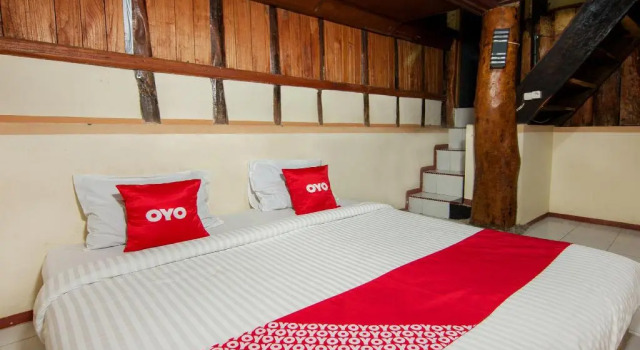 OYO 2208 Thyesza Hotel