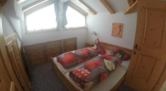 Ferienwohnungen Flörl, Rezerwuj Hotel Hotele w Tyrol z parkingiem, Parking