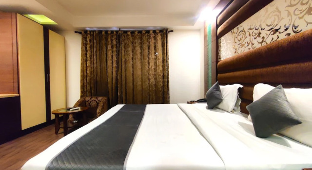 Двухместный номер Classic Hotel Good Times - Budget Friendly,Great Location,Value Stay