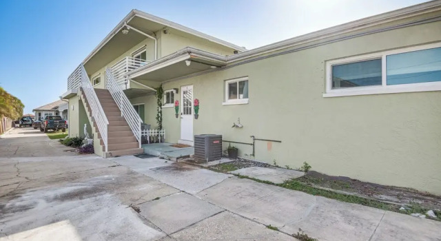 Riverfront Unit w/ Shared Pool & Dock in Melbourne, Book Apartment Melbourne Beach Space Coast