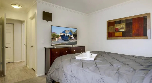 (70% off) - On Hollywood Walk Of Fame! - 2BR/2BATH - Free Parking! (D2)