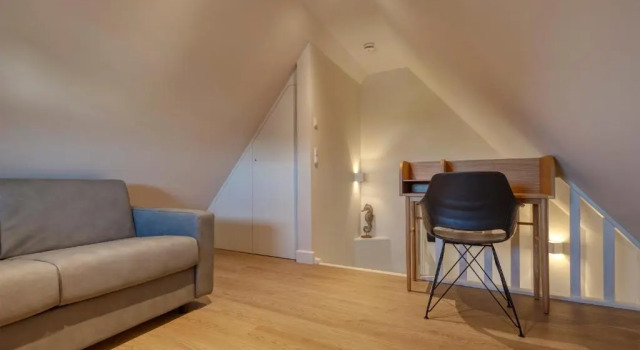 Апартаменты Rantum Dorf - Ferienappartments im Reetdachhaus 3 & 4