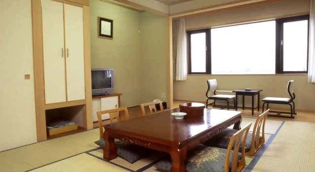 Четырёхместный семейный номер Standard с видом на горы SPA&HOTEL RESORT Furano La Terre
