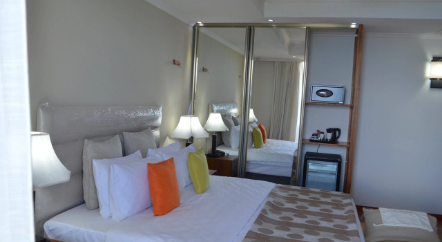 Crown Beach Hotel Seychelles, Book Hotel Hotels in Mahe with Parking, Parking