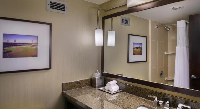 Номер Standard Hilton St. Louis at the Ballpark