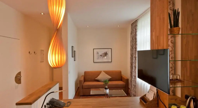 Полулюкс Hotel Deutscher Hof
