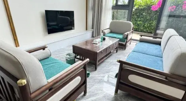 Семейный люкс с балконом Daye Hotel (Boao Golden Bay)
