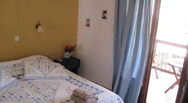 Трёхместный номер Standard Mouria Hotel