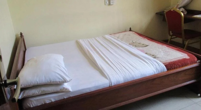 Royal Court Hotel, Buchen Sie Hotel Sinza Daressalam