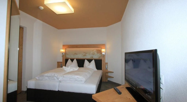 Relax Apartments, Rezerwuj Apartament Hotele w Tyrol z parkingiem, Parking