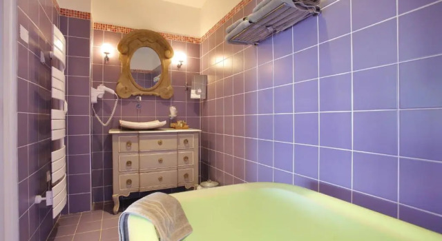 Номер Deluxe The Originals Hôtel Le Cise Restaurant Chambres et Suites