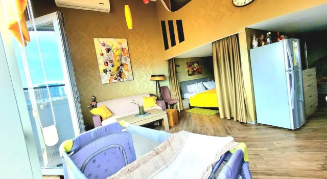 Апартаменты 2 levels penthouse with a SUNSET SEA VIEW! Balcony and window 8x4m!