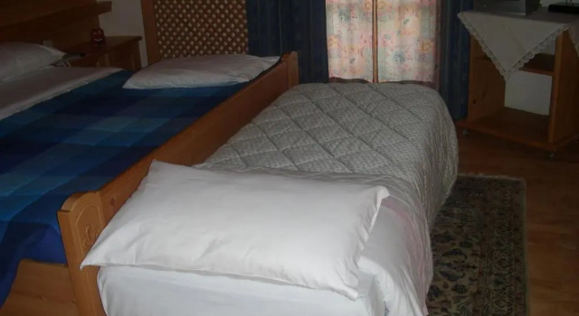 Albergo Garni Laura, Забронировать Отель Отели в центре Базельга-ди-Пине, в центре