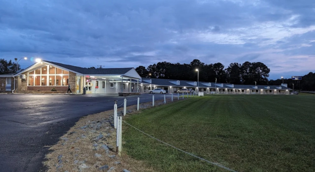 Travelers Inn, Varaa Hotelli Smithfield Pohjois-Carolina