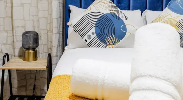Апартаменты Superior Comfy Apartments in Queensway