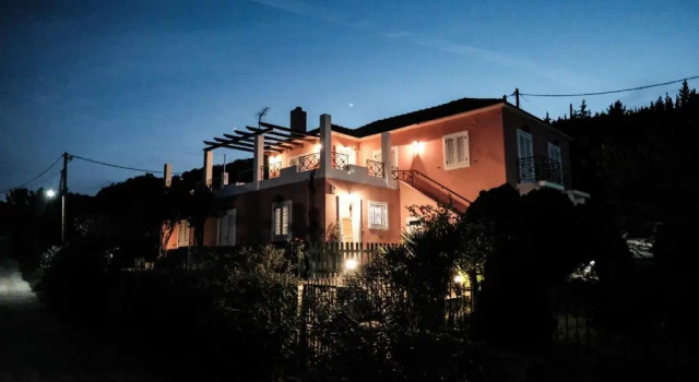 Evreti Villa with Stunning views, near Fiscardo, Забронировать Вилла Эврети Кефалония
