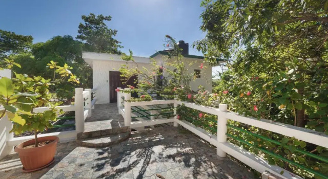 Люкс Beach House Condos, Negril