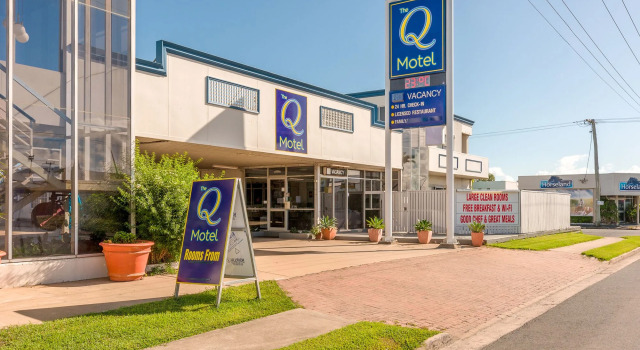 The Q Motel Rockhampton, Забронировать Мотель Рокгемптон Southern Great Barrier Reef, рядом с Department of Health Queensland