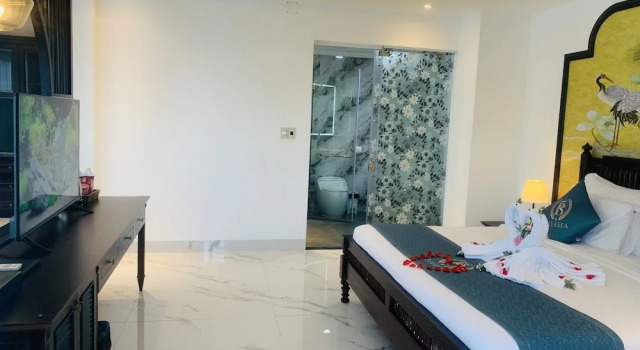 Люкс Luxury Blue Sea Hue Hotel