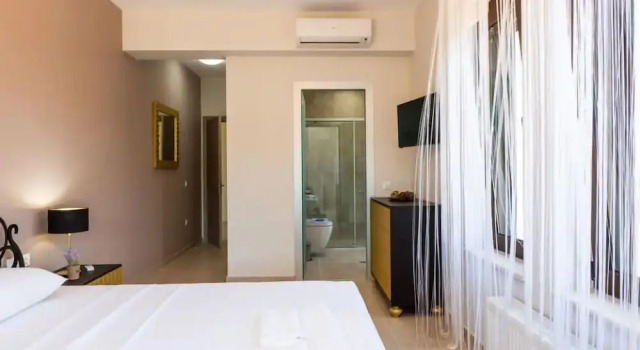 Eudora Luxury Stone Villa