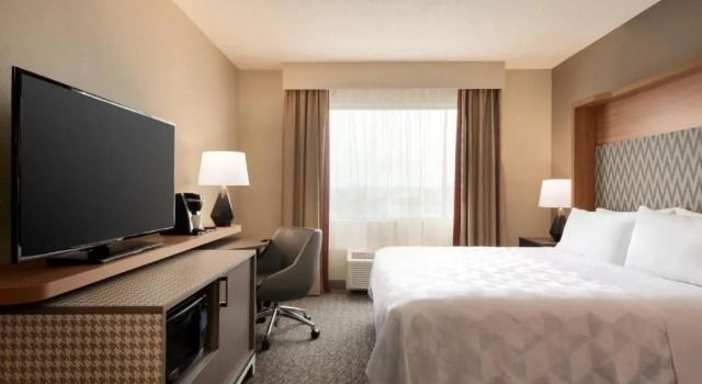 Номер Standard Holiday Inn Hotel & Suites Council Bluffs I-29 by IHG