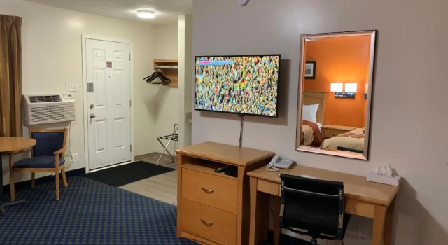 Четырёхместный номер Standard Westway Inn Motel