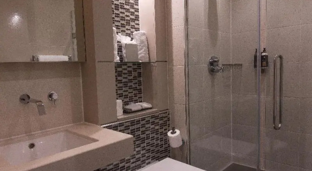 Номер Executive The Continental Hotel and Spa, Heathrow