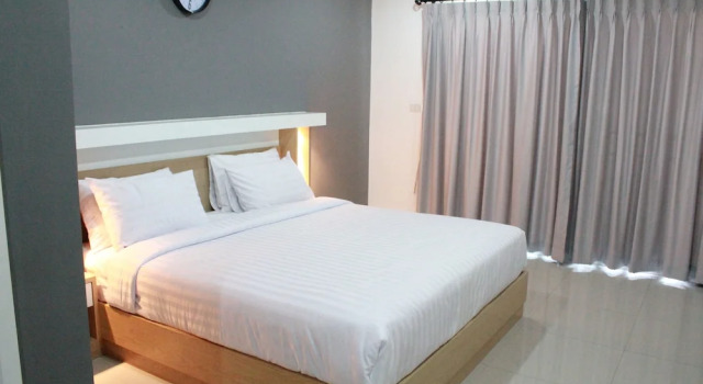 Двухместный номер Superior с балконом Residence SG
