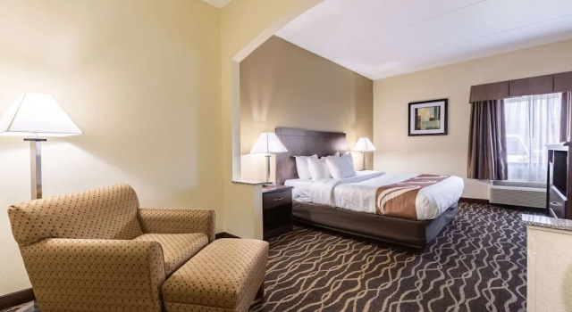 Люкс Quality Inn & Suites Southport