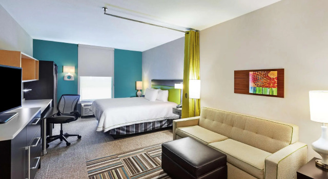 Двухместный люкс Home2 Suites By Hilton Gonzales