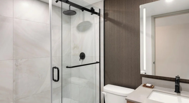 Четырёхместный номер Standard с балконом Temple Gardens Hotel & Spa