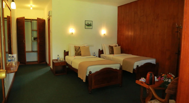 Nuwara Eliya Golf Club, Забронировать Отель Отели Нувара-Элия с парковкой, Парковка