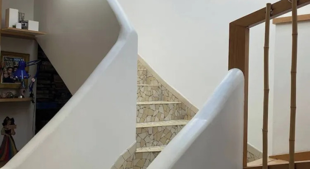 Коттедж Stunning Architect House with courtyard