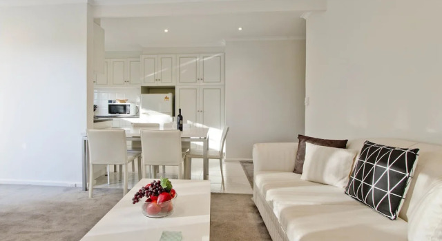 Elwood Seaside 2 Bed Retreat, Rezervovat Hotel Hotely v Elwood s parkováním, Parkování