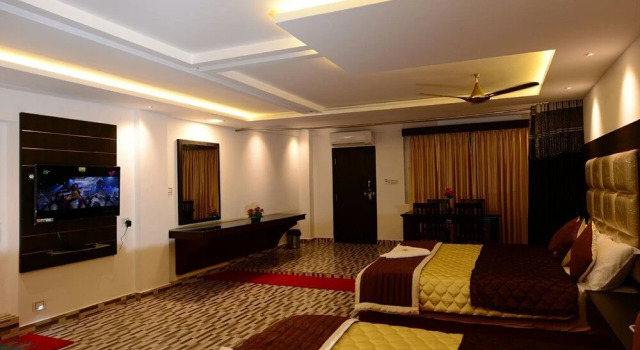 Orchard Valley Resort, Забронировать Курортный отель Отели Понмуди с парковкой, Парковка