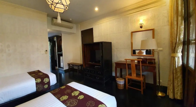 Номер Deluxe с балконом Tharaburi Resort