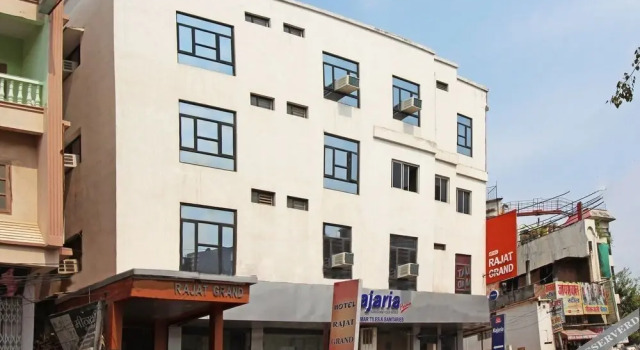 OYO 4398 Hotel Rajat Grand