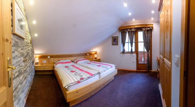 Апартаменты c 1 комнатой с балконом и с видом на горы Apartments in Villa Flora