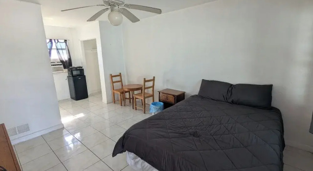 Ocean Mist Motel, Book Motel Hoteller i Ormond-by-the-Sea med parkering, Parkering