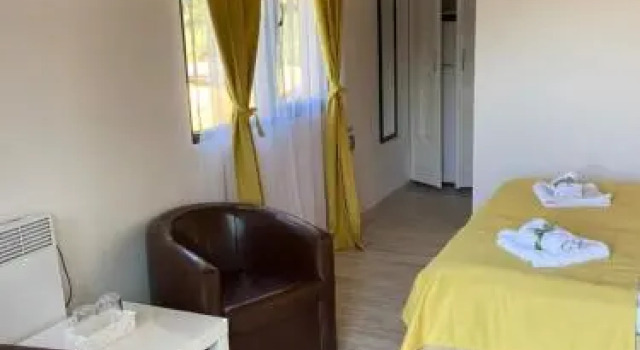 Pension Tinelu, Rezervovat Hotel Hotely v Prahova Valley s parkováním, Parkování