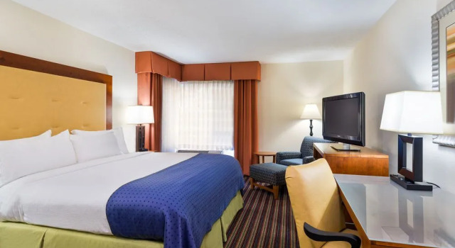 Holiday Inn Richmond-airport, Varaa Hotelli Hotellit Minnesota pysäköinnillä, Pysäköinti