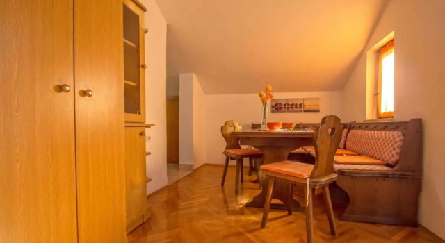 Apartments in Novi Vinodolski 39135, Забронировать Апартаменты/квартира Отели Приморско-Горанской жупания с парковкой, Парковка