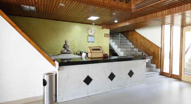 Vardaan Hotel, Забронировать Отель Отели Джамму и Кашмира с парковкой, Парковка