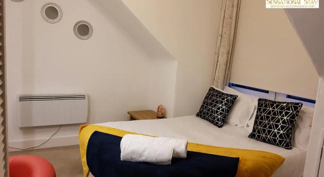 2 Bedroom Apt at Sensational Stay Serviced Accommodation Aberdeen - Clifton Road, Забронировать Отель Абердин Aberdeenshire, рядом с Westburn Children's Tennis Club