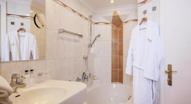 Номер Comfort Hotel Kristall